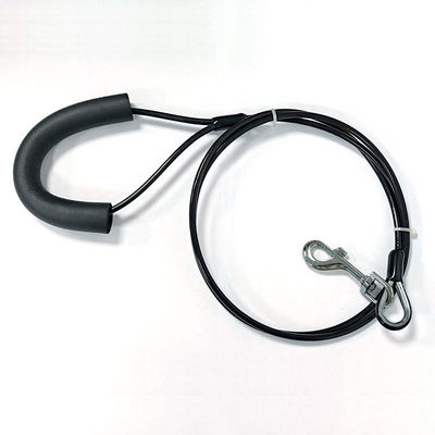 पीवीसी लेपित समायोज्य टाई-आउट आउटडोर स्टील कोर स्टील वायर दो हुक कुत्ते के लिए