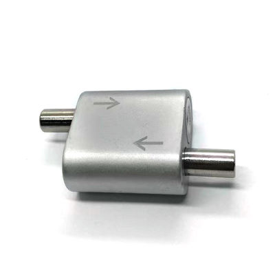 आसान इंस्टाल हैंगिंग सिस्टम के लिए 5000 N ब्रेक लोड और 30*30MM आकार के साथ स्टेनलेस स्टील केबल लूपिंग ग्रिपर