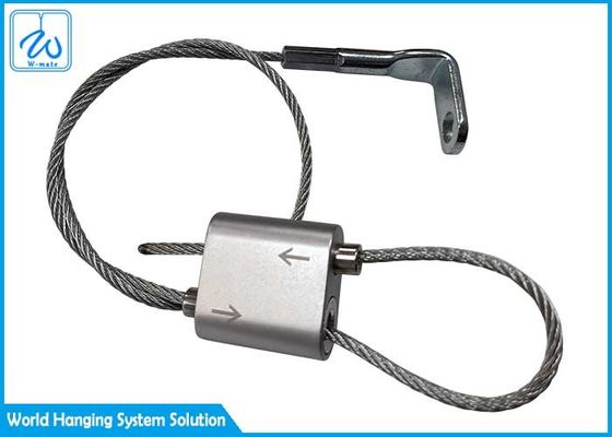 एक लूपिंग ग्रिपर में 5/64″ और 3/32″ एयरक्राफ्ट केबल को सुरक्षित रूप से पकड़ता है