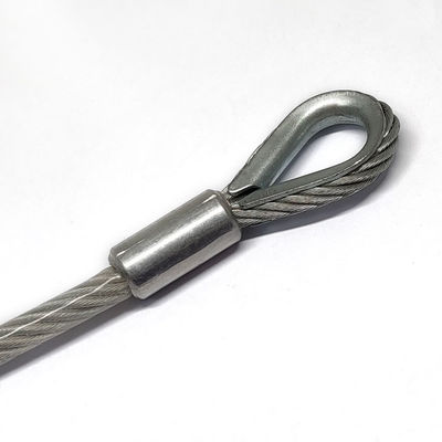 आउटडोर उपयोग स्टेनलेस स्टील लेपित पीवीसी टेदर लैनयार्ड किट हुक एंड के साथ