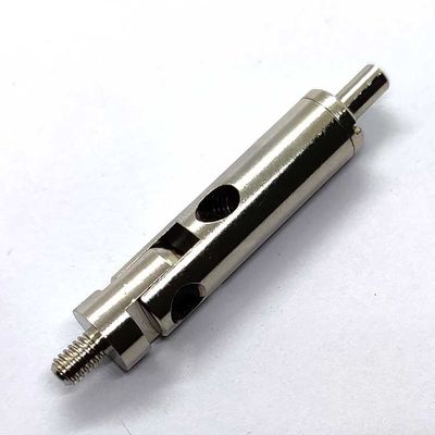 एलईडी लाइटिंग पैनल के लिए एम5 नर धागे के साथ समायोज्य घुमावदार केबल ग्रिपर